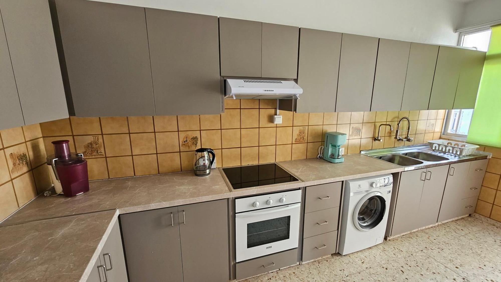 Family Nest In The Heart Of Limassol Villa Bagian luar foto